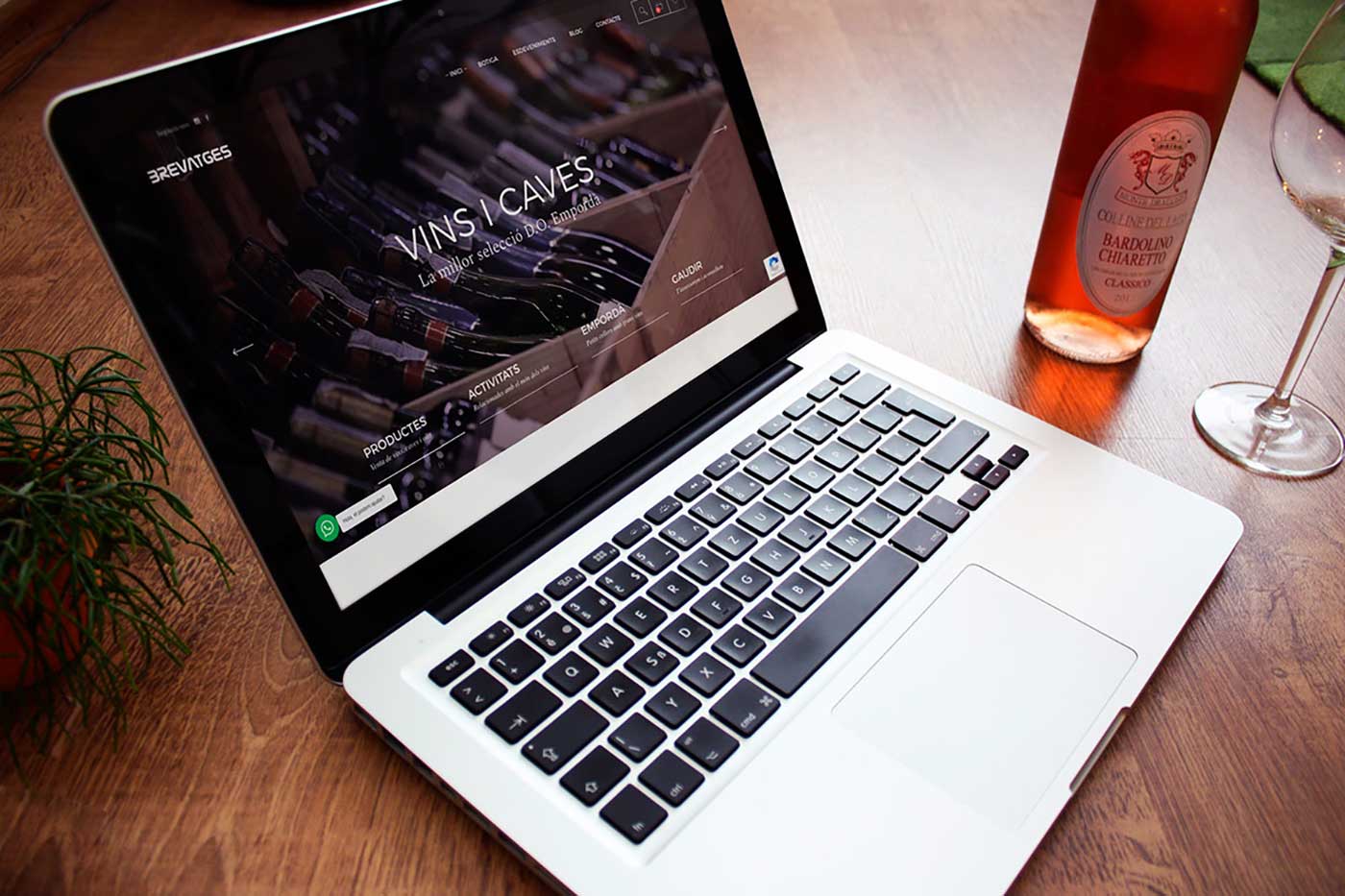 Pàgina web Brevatges, enoteca de Roses